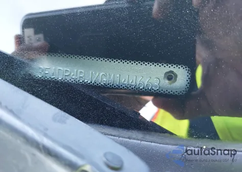 2016 Ford Fiesta Se z USA, uszkodzony, nr VIN 3FADP4BJXGM144663